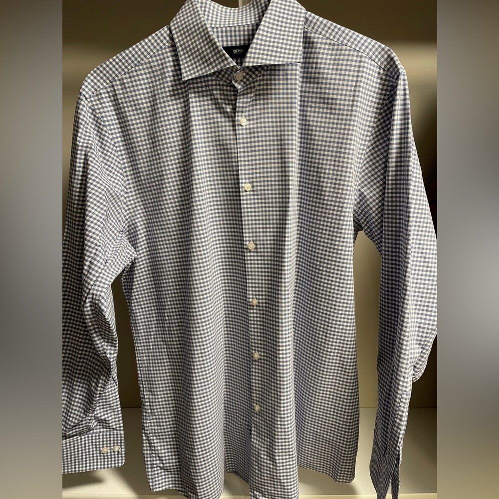 Hugo Boss Men’s Button-Up Sharp Fit
